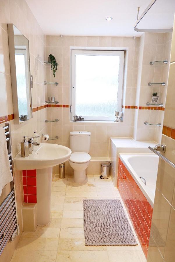 Stunning Apartment Close To Cambridge Station With Free Parking! Dış mekan fotoğraf