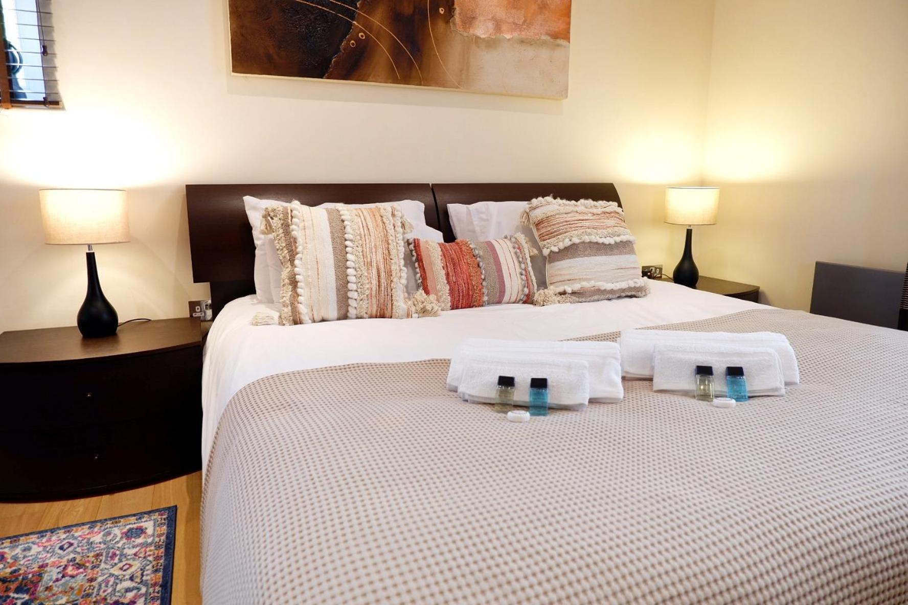 Stunning Apartment Close To Cambridge Station With Free Parking! Dış mekan fotoğraf